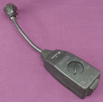 Gato de madera. No. Interruptor fotoeléctrico 2001 toma única control del aparato Foto 1 de 4