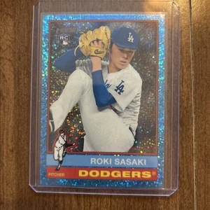 2025 Topps Heritage - Roki Sasaki Rookie rifrattore cromato blu chiaro scintillante 224 - Foto 1 di 2