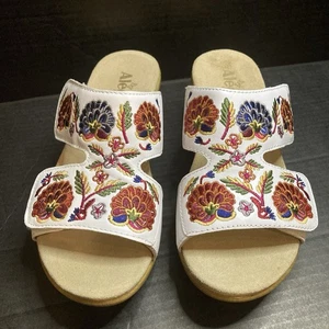 Alegria Keilsandaletten Boho weiß bestickt Pfau Blumen, Größe 38, Leder - Bild 1 von 9