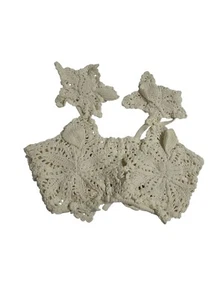 Top de bikini de ganchillo Cult Gaia Reina en blanco roto - Imagen 1 de 5