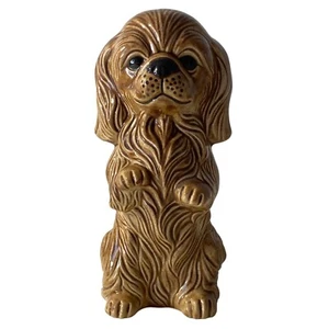 Estatuilla de perro pekinés marrón de cerámica vintage - Imagen 1 de 8