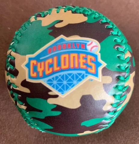 BROOKLYN CYCLONES LOGO GREEN CAMOUFLAGE ARMY MILITARY GIFT SHOP BASEBALL ⚾️ BALL Cover
