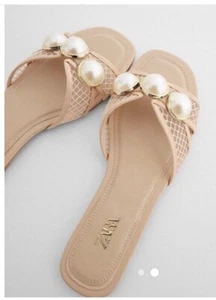 Zara Abierto Nude Beige Pearl Flat Sandals Slides Sz 6-1/2 NWT - Picture 1 of 11