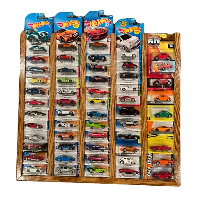 Oak Hot Wheels Matchbox Display Rack Marco Tiene capacidad para 55 coches cardados no incluidos Foto 1 de 2