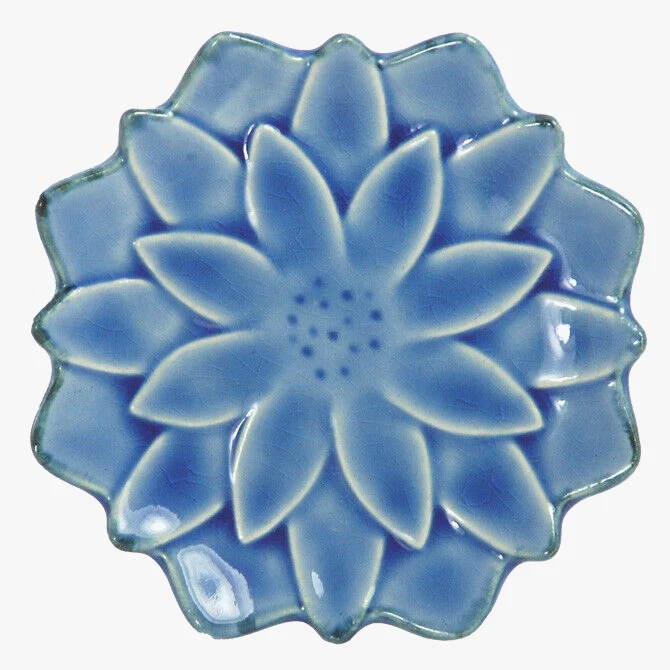 2 piezas. Plato de inmersión de sushi salsa de soja japonesa de 4,75" hoja azul craquelada Foto 1 de 1