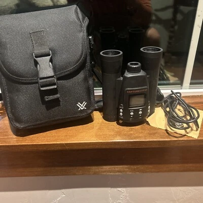 Simmons Capture View CV-4 Binoculars. Tested And Fully Functional Free Shipping - Image 1 of 4