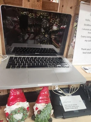 Apple Mac Book 2008 Foto 1 de 2