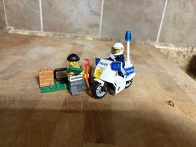 Lego City Crook Pursuit Set #60041 Complete w/ Manual Police Robber Figs No Box