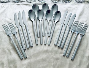 Vintage MCM Edelstahl Besteck Delta Airlines 18-teiliges Set - Bild 1 von 3