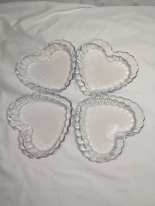 Arcuisine France Klarglas Herzschalen gewellter Rand kleine Schüsseln Tarte Quiche - Bild 1 von 12