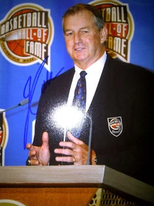 Uconn Huskies Jim Calhoun SIGNED 8x10! w/coa + hologram autograph Connecticut - Picture 1 of 1