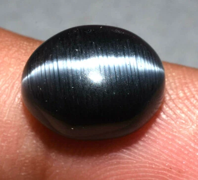 Cuarzo raro ojo de gato negro cultivado en laboratorio de 7,30 quilates certificado GGL gema de calidad Foto 1 de 3