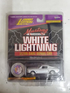 Johnny Lightning Mustang Classics White Lightning White auto pressofusa - Foto 1 di 2