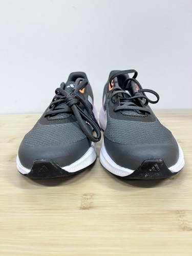 Scarpe da corsa sportive Adidas Falcon 3 Big per bambini grigio sei travi rosa HP5836