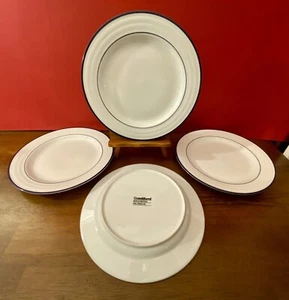 4 Kiste & Fass weiß blau gerippt Dessert Salatteller Porzellan Portugal 8 1/4 - Bild 1 von 10