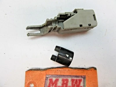 SE ADAPTA A SCION XB LÍNEA DE COMBUSTIBLE CLIP CLIPS BLOQUE CERRADURAS LÍNEA DE GAS BOMBA RETENEDOR SUJETADOR Foto 1 de 4