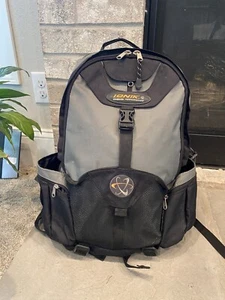 OGIO Lugnut Ionik Rucksack 2450 Kubikzoll schwarz grau groß Wander Trail Pack - Bild 1 von 14