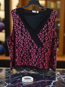 Cato Gr. 26/28 Mock Wickel V-Ausschnitt Bluse, rosa/schwarz, bestickt, Spitze. NS-12 - Bild 1 von 6