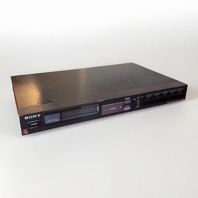 Sintonizador estéreo digital AM/FM Sony ST-JX310 1984 HECHO EN JAPÓN de colección Foto 1 de 4