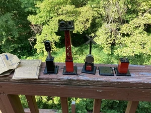 Postwar Marx Lot of Signals & Lights - Picture 1 of 9