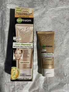 Garnier BB Cream Skin Renew Miracle Perfector for Even Tone Light / Medium - Bild 1 von 5