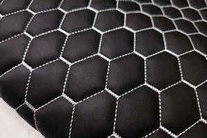 NAPPA DIAMOND negro - blanco / cuero sintético para automóvil acolchado tela de tapicería - Imagen 1 de 5