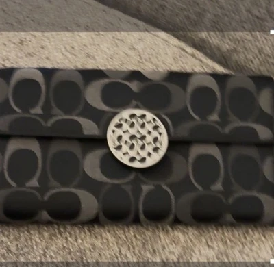 Coach Alexandra Signature Slim Envelope Wallet black gray,logo Silver Medallion - Image 1 of 4