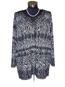 Alfred Dunner Black White Print Studded Tunic Top Blouse 2X - Picture 1 of 6