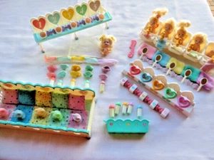 TYCO Quints Baby Puppen, Bett-Hochstuhl-Badewanne-Toilette- Vintage Zubehör 1989 - Bild 1 von 23