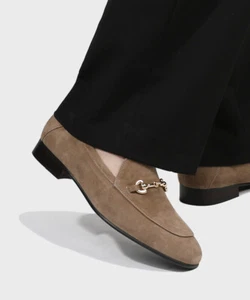 Mocasines sin cordones Firenze Atelier hechos a mano de ceniza beige gamuza caballo - Imagen 1 de 20