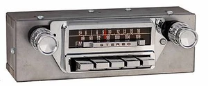 1965-66 Ford Mustang AM/FM Stereo Radio - Foto 1 di 4