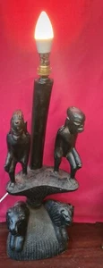 Lámpara africana tallada en madera vintage - Imagen 1 de 5