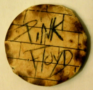 Pink Floyd 1.5" Pin - Picture 1 of 2