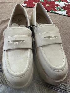 No Boundaries NOBO Loafers Women 11 Tan Chunky Memory Foam Slip-On Comfort - Picture 1 of 8
