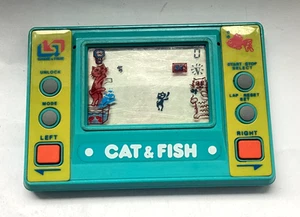Vintage EXTREM SELTEN 1982 PLAY & TIME - CAT & FISH - LCD Spiel (sehr guter Zustand) - Bild 1 von 13