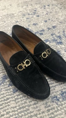 Zapatos Mocasines Salvatore Ferragamo Para Hombre Negro Gamuza 11B Cierre Dorado  Foto 1 de 4