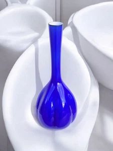 Jarrón de vidrio artístico azul retro vintage MCM Gunnar Ander sueco Gullaskruf Glasbruk - Imagen 1 de 21