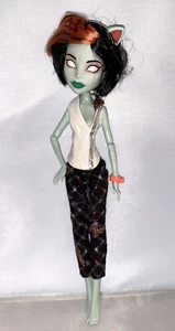 MONSTER HIGH! Retired 2013 “Freaky Fusion” Scarah Screams Collectible doll! - Picture 1 of 4