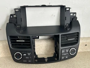 07-12 Acura RDX Radio A/C Control de Climatización Bisel Ajuste Panel Negro OEM - Imagen 1 de 3