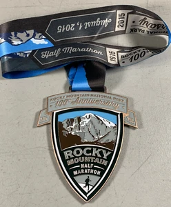 2015 Rocky Mountain Halbmarathon Finisher Lauf Laufen Schlüsselband Medaille Colorado - Bild 1 von 3