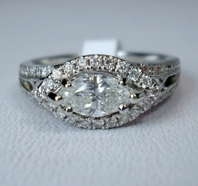Anillo de oro blanco de 14K con diamantes naturales marquesa de 1,03 quilates de 0,61 quilates costaba $2.995 video Foto 1 de 4