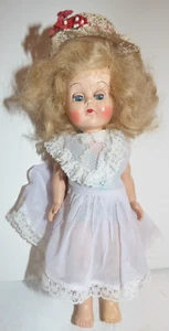 Vintage 9 Zoll Lauflernpuppe Hartplastik blond blaue Augen Kleid orig unter Zylinderhut - Bild 1 von 9