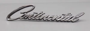 Lincoln Continental OEM emblema de escritura 1964 usado 7,75 pulgadas falta 1 pestaña - Imagen 1 de 11
