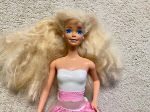 Blonde Project Barbie hybride, corps de mariage CFF37, jupe