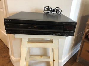 SONY CDP-C400 5-Disc CD Player - No Remote - TESTED - Picture 1 of 16