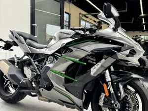 2019 Kawasaki Ninja H2™ SX SE+ - Picture 1 of 12