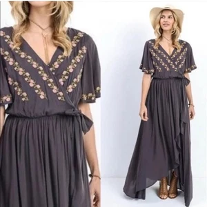 Jodifl Hi Low bestickt anthrazit fließend Boho Kleid 1x Neu Faux Wickel Blumen - Bild 1 von 11