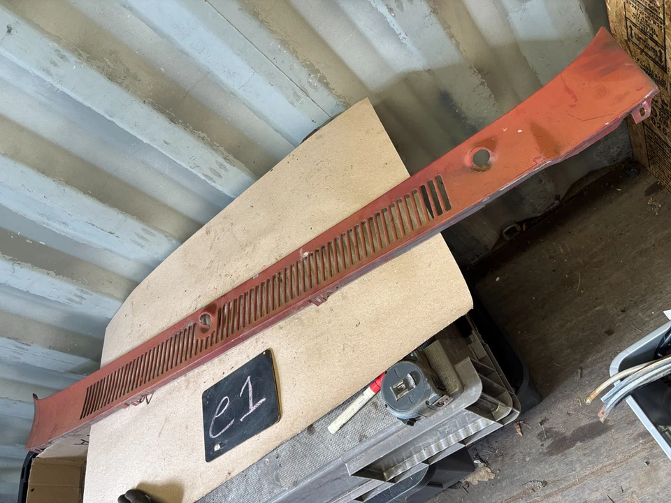 1981 82 83 1984 1987 C10 K10 K5 Chevrolet GMC capó capó limpiaparabrisas rejilla cubierta panel Foto 1 de 4