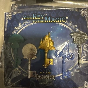 Walt Disney World WDW 2012 Passholder Your Key To The Magic Pin Set NEW - Picture 1 of 2