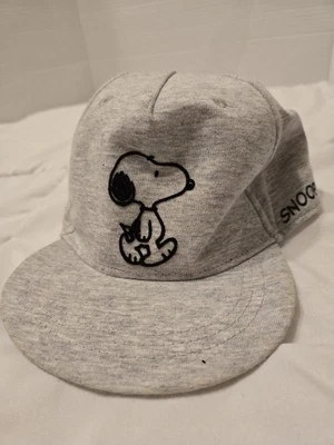 Linda gorra de béisbol Snoopy H&M niños 9 12 M bebé viaje vacaciones protección gris  Foto 1 de 4